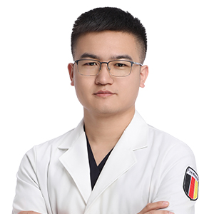 茀莱堡口腔詹国良医生