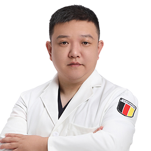 茀莱堡口腔王君凯医生
