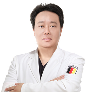 茀莱堡口腔李力医生