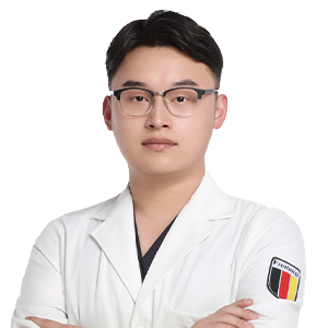茀莱堡口腔张帅帅医生